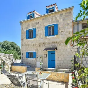 Suni , Split Croatia